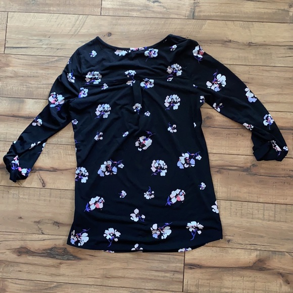 Women’s Blouse - Picture 4 of 4